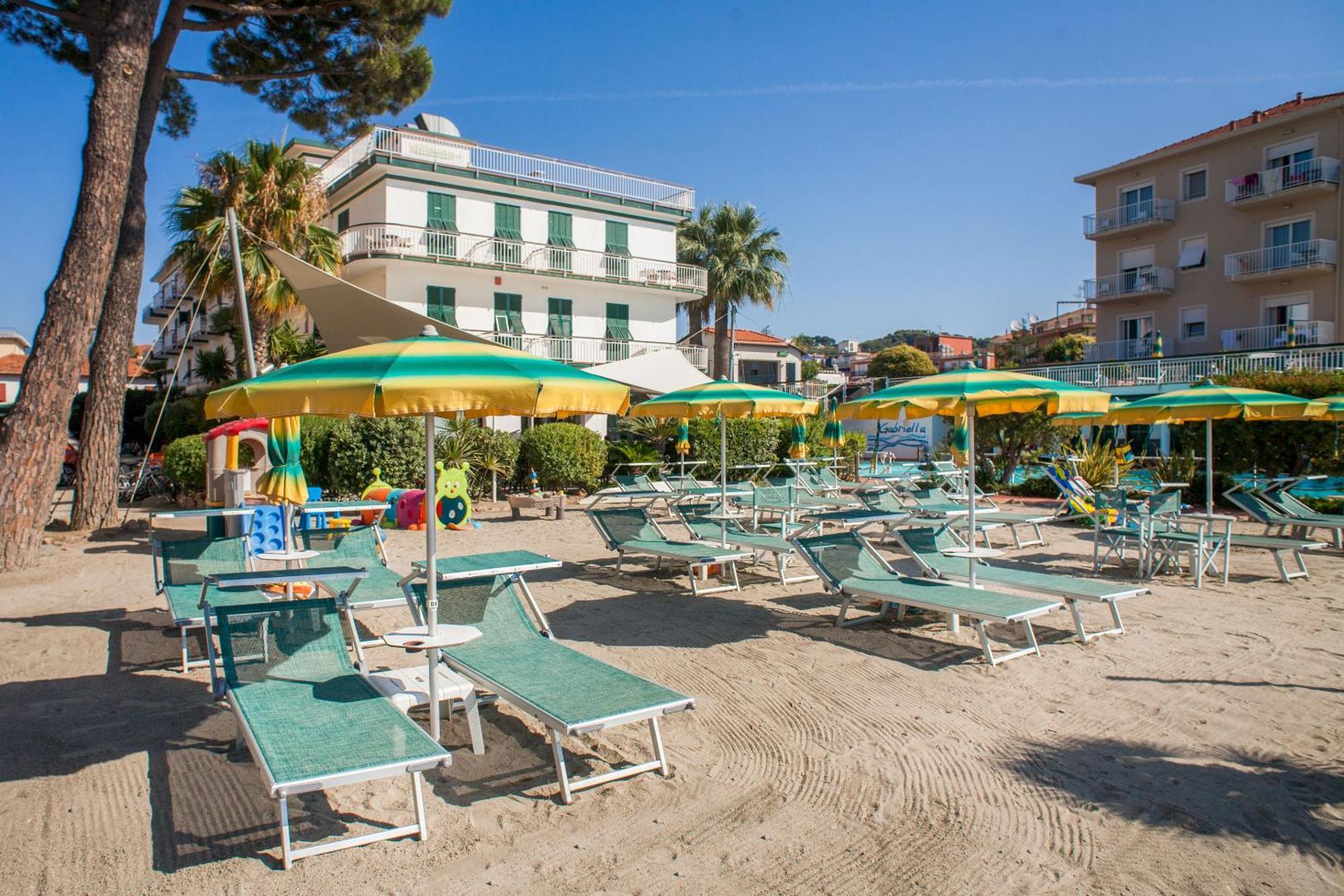 Hotel Gabriella Diano Marina Ngoại thất bức ảnh