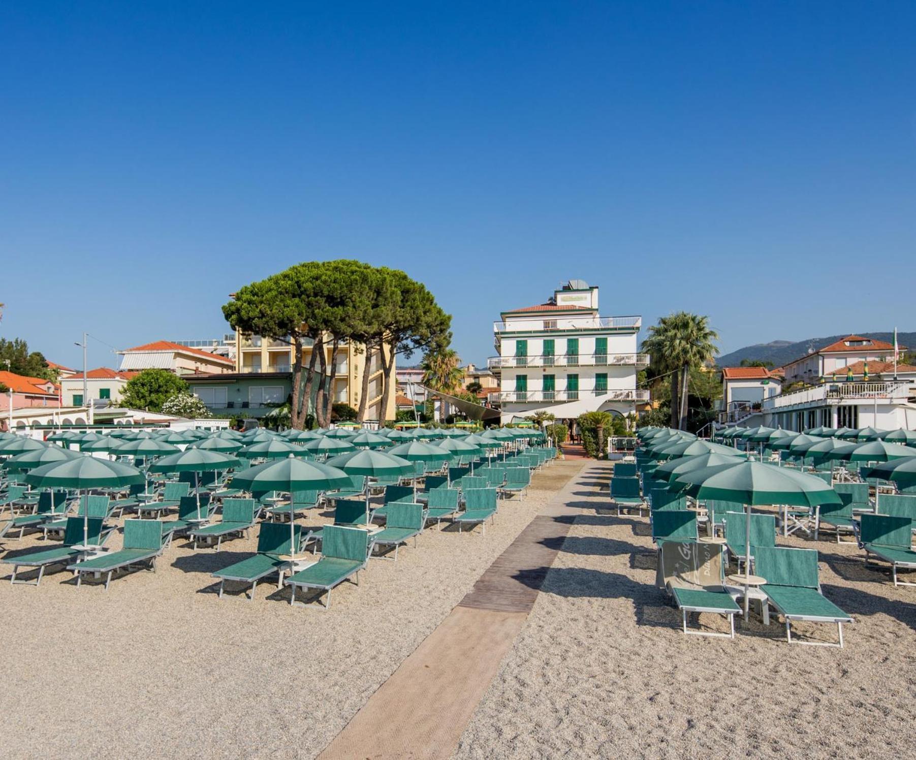 Hotel Gabriella Diano Marina Ngoại thất bức ảnh